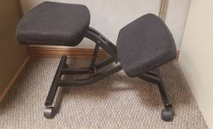 lot 6076 image: Adjustable Ergonomic Style Office Chair  Black Tweed Fabric