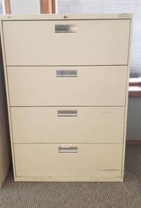 lot 6158 image: HON 4 Drawer Lateral Filing Cabinet  36 in. x 19 in. x 53 in.