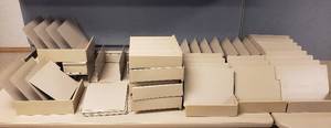 lot 6231 image: Cubicle Wall Divider Trays and Bins  Large Assortment