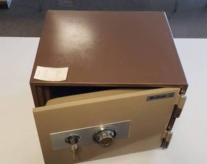 lot 6236 image: Mcguinn SD102 Small Safe wKey and Combination  17 in. x 15 in. x 13 in.