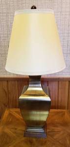 lot 6250 image: Large Antique Brass 3-way Lamp  Works  42 in. tall