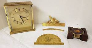 lot 6297 image: Seth Thomas Brass Desk Clock (Battery Powered), Insurance Memorabilia and Coasters