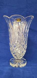 lot 6351 image: Noritake 12 in. Crystal Hampton Hall Heavy Weight Flared Vase
