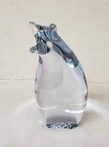 lot 6396 image: Large Bear Blown Glass Paperweight  7 in. tall