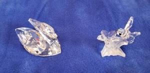 lot 6424 image: 2 Pc set of Swarovski Faceted Crystal Swan & Bee on Flower