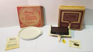lot 1002 image: 2 Vintage Amana Radarange Accessories  Pizza Crisper and Steakmaker  Original Boxes