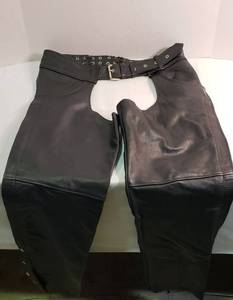 lot 1057 image: Big Bs Black Leather Chaps  Size M