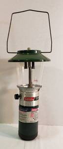 lot 1061 image: Coleman Propane Lantern Model 5114B