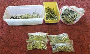 lot 1087 image: Assortment of Peg Board Hooks
