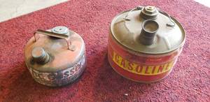 lot 1110 image: 2 Vintage Metal Gas Cans