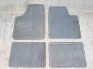 lot 1134 image: Set of 4 Gray Carpet Floor Mats  New