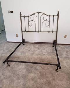 lot 103 image: Full Metal Headboard and Bed Frame