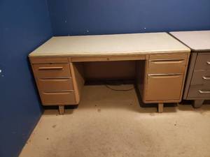 lot 110 image: Metal Desk  60 in. x 31 18 in. x 29 18 in.