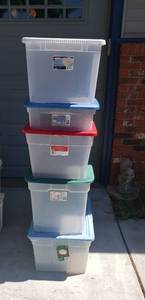 lot 121 image: (5) Storage Totes