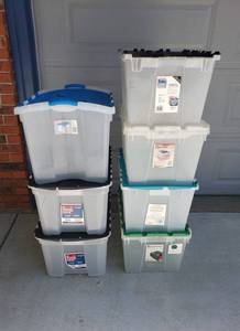 lot 123 image: (6) Flip Top Storage Totes