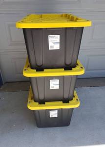 lot 124 image: (3) Muscle Rack Storage Totes 27 Gallon