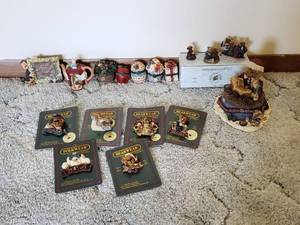 lot 137 image: Numerous Boyds Bear Collection