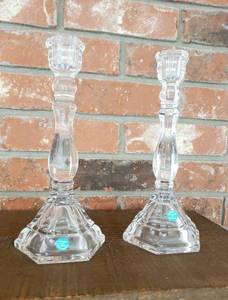 lot 151 image: (2) Tiffany & Co. 9 in. Candlesticks