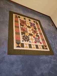 lot 176 image: Quilt  74in. x 55in.