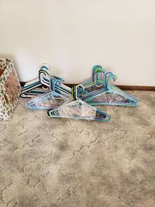 lot 185 image: Hangers