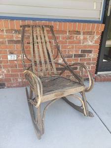 lot 208 image: Bentwood Rocker