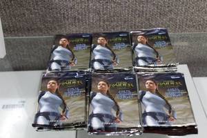 lot 3017 image: Lot of 20 Unopened Non-Sport Movie Trading Card Packs 2003 Inkworks Lara Croft Tomb Raider The Cradle of Life  Angelina Jolie (1 of 2)   -WILL SHIP