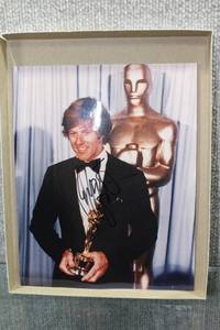 lot 3066 image: Autographed 8x10 Movie Star Celebrity Photo -Robert Redford -WILL SHIP