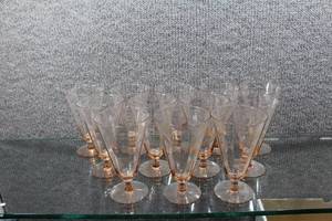 lot 3136 image: Lot of Parfait Vertical Rib Pink Glasses - WILL SHIP