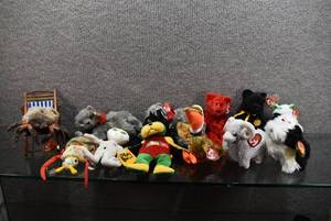 lot 3184 image: Lot of 12 Beanie Babies and One Chair - WILL SHIP