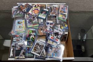 lot 3185 image: Lot of Approximately 4,500 Baseball Cards - Includes Many Stars, Hall of Famers, & Rookie Cards -Mostly Commons -See Photos - WILL SHIP
