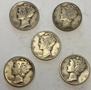 lot 6082 image: Lot of 5 - SILVER - VERY COLLECTIBLE Mercury Dimes - .50 cents