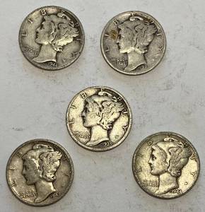 lot 6083 image: Lot of 5 - SILVER - VERY COLLECTIBLE Mercury Dimes - .50 cents