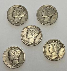 lot 6086 image: Lot of 5 - SILVER - VERY COLLECTIBLE Mercury Dimes - .50 cents