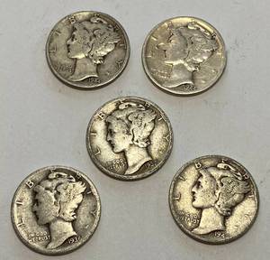 lot 6087 image: Lot of 5 - SILVER - VERY COLLECTIBLE Mercury Dimes - .50 cents