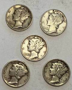 lot 6091 image: Lot of 5 - SILVER - VERY COLLECTIBLE Mercury Dimes - .50 cents