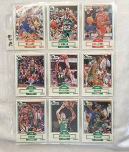 lot 7019 image: Vintage Basketball&nbspCards - Chicago Bulls - Cavs - Mavs