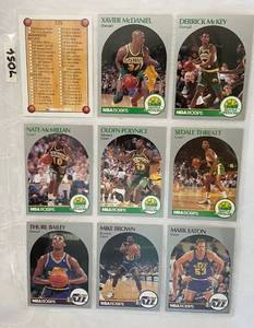 lot 7056 image: Vintage 1990 NBA Hoops Basketball Cards&nbsp