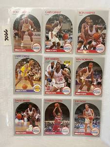 lot 7066 image: Vintage 1990 NBA Hoops Basketball Cards&nbsp&nbsp