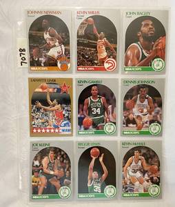 lot 7078 image: Vintage 1990 NBA Hoops Basketball Cards&nbsp&nbsp