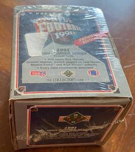 lot 6102 image: NEW SEALED BOX - 1991 High Number Series - Collectors Choice Football Cards - Brett Favre RC - Joe Montana - John Elway