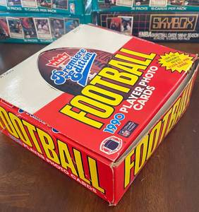 lot 6105 image: SEALED PACKS - 1990 FLEER Premiere Edition Football - Player Photo Cards - Montana ERR - Montana COR - Rice - Elway
