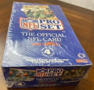 lot 6120 image: Vintage OLD Stock - 1992 Series 1 - NFL Pro Set - Football HOLOGRAMS - Sealed Box