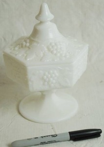 lot 2991 image: Vintage Imperial Milk Glass Compote Candy Pedestal Dish with Lid, Raised Grape Design