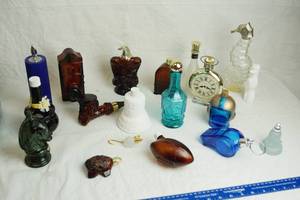 lot 2980 image: Lot of Avon Perfume Decanters - Some Really Cool & Collectible Ones