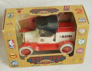 lot 2977 image: NBA Blazers - Tip Off Collection - ERTL Die Cast Metal Car Bank - In original Packaging