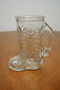 lot 5109 image: Vintage - Glass Boot Beer Mug - MEXICO 13