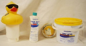 lot 6507 image: Lot of Pool Items - See Pics