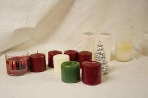 lot 6510 image: Lot of Candles - Smells Good New