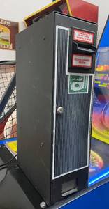 lot 1012 image: Dollar Bill Coin Changer Machine CM-222 - Watch Video