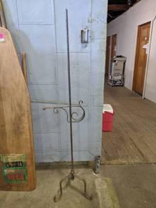 lot 4209 image: Metal Stand